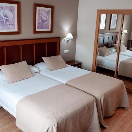 Arva Santiago Leon Hotel Kültér fotó