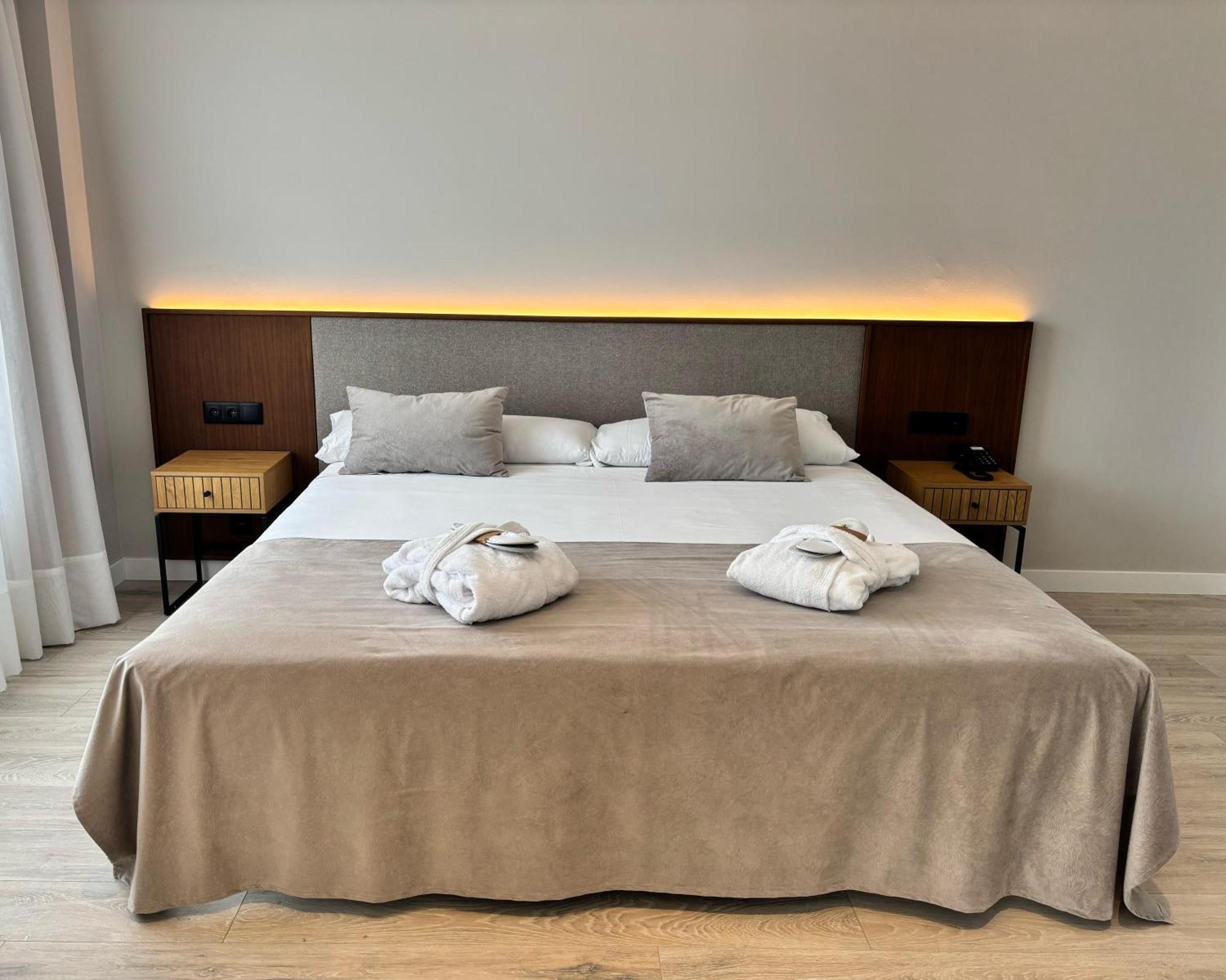 Arva Santiago Leon Hotel Kültér fotó