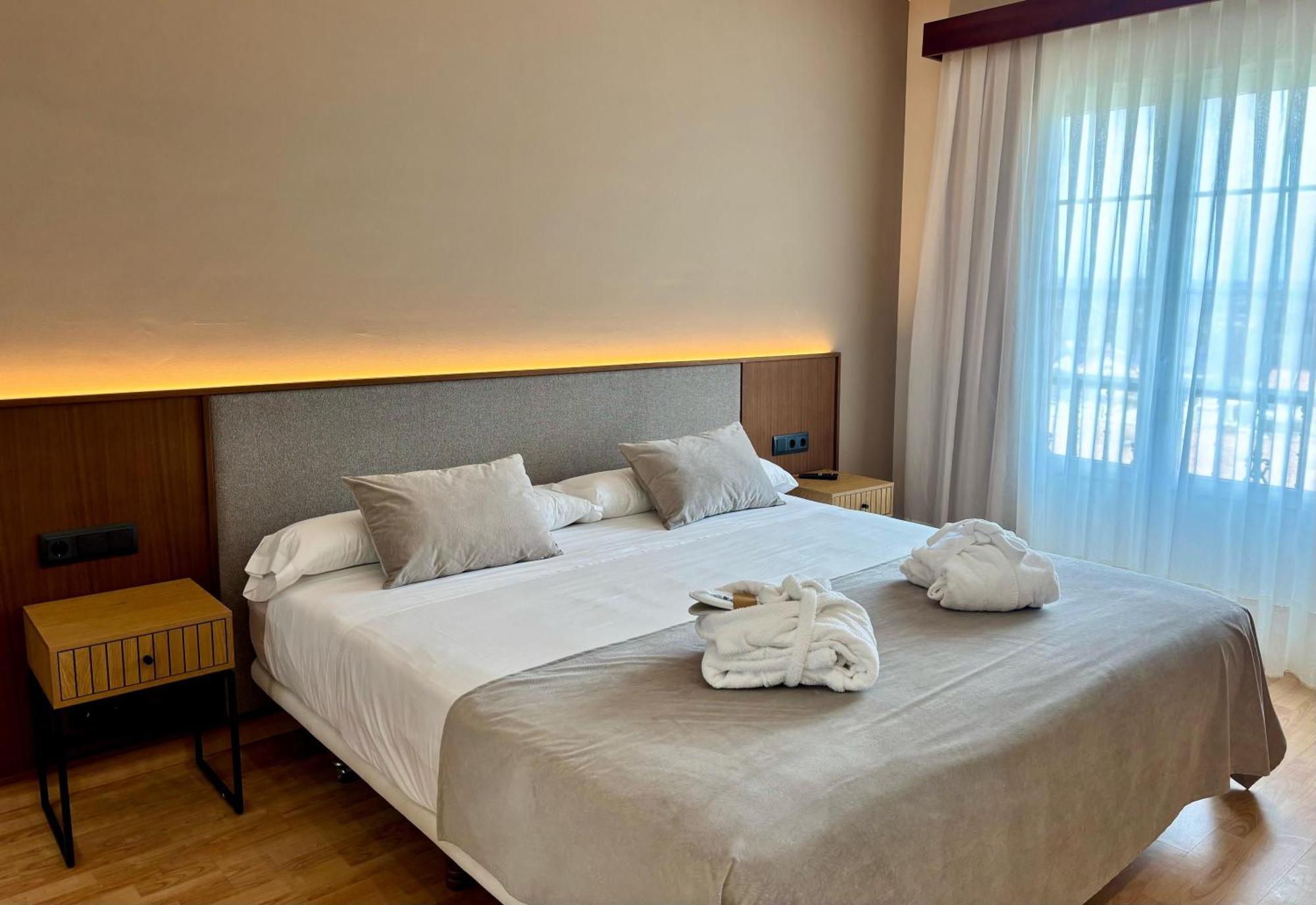 Arva Santiago Leon Hotel Kültér fotó